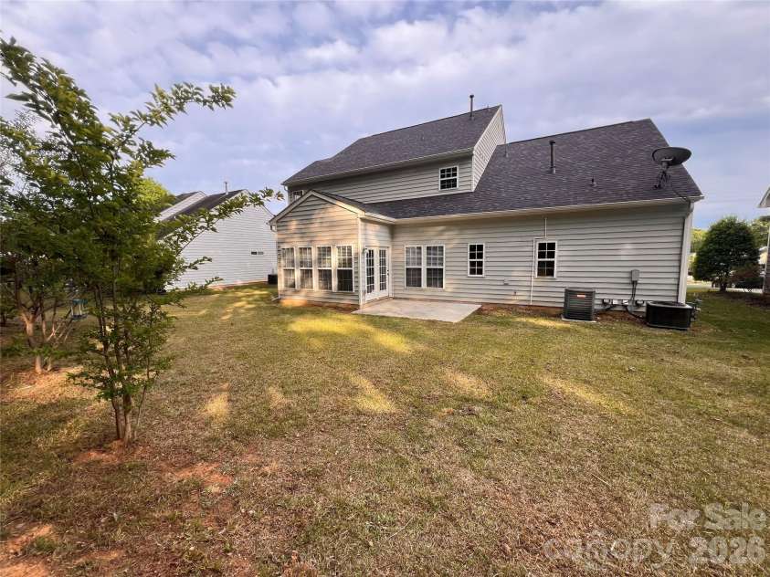 7709 Greylock Ridge Road, Matthews, NC 28105.  MLS# CAR4374056, YatesRealty ID 24593. Backyard