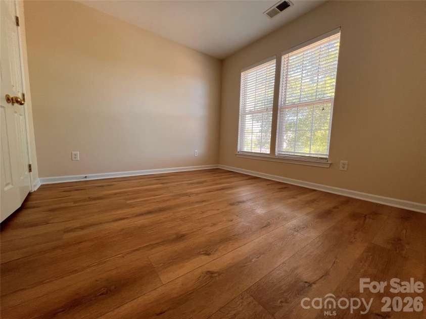 7709 Greylock Ridge Road, Matthews, NC 28105.  MLS# CAR4374056, YatesRealty ID 24593. Bedroom