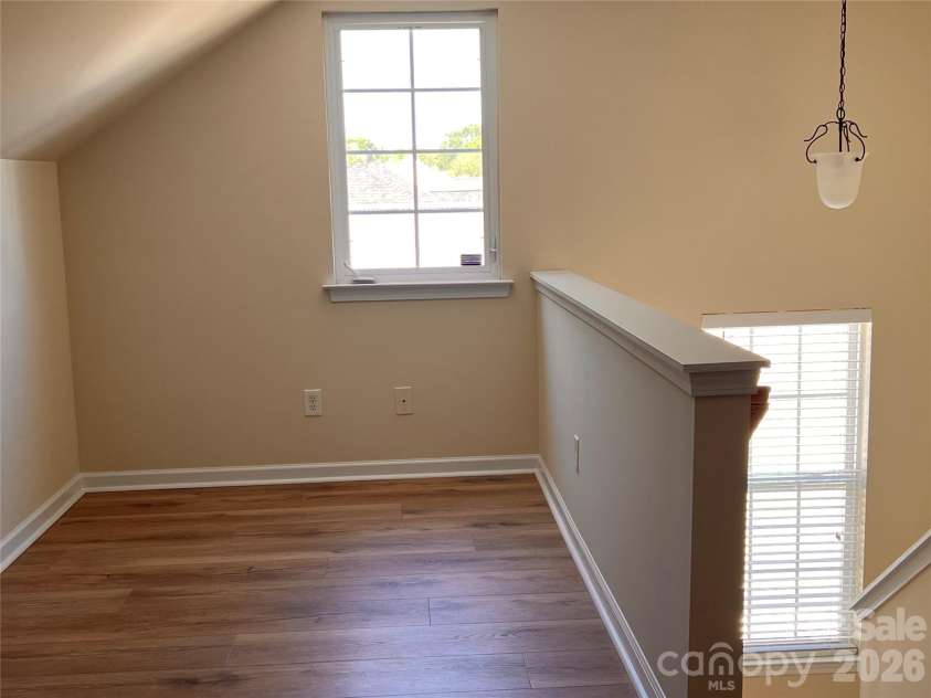 7709 Greylock Ridge Road, Matthews, NC 28105.  MLS# CAR4374056, YatesRealty ID 24593. Bonus room (Sitting Area)