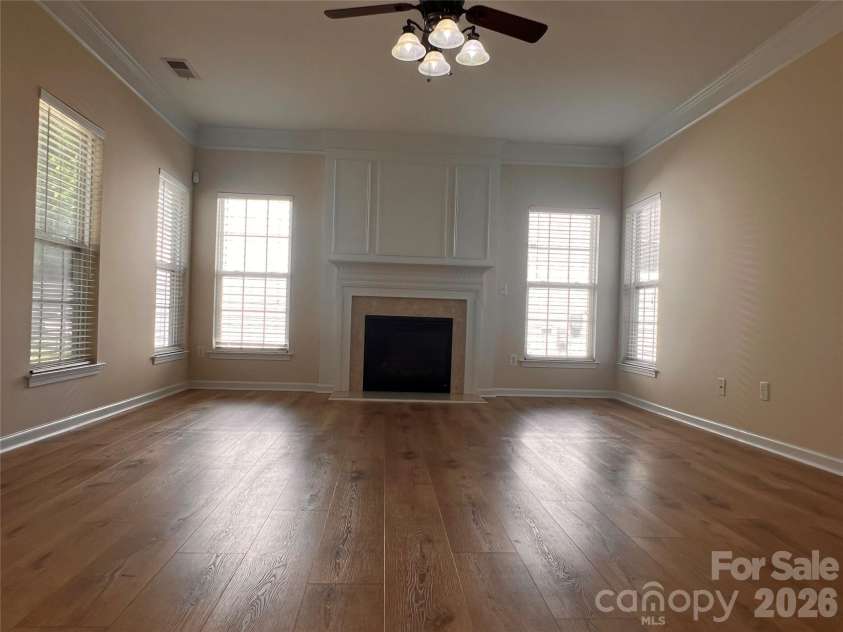 7709 Greylock Ridge Road, Matthews, NC 28105.  MLS# CAR4374056, YatesRealty ID 24593. Living Room