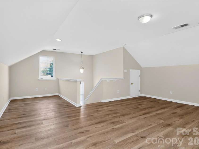 7709 Greylock Ridge Road, Matthews, NC 28105.  MLS# CAR4425798, YatesRealty ID 24593. 3rd floor Bedroom