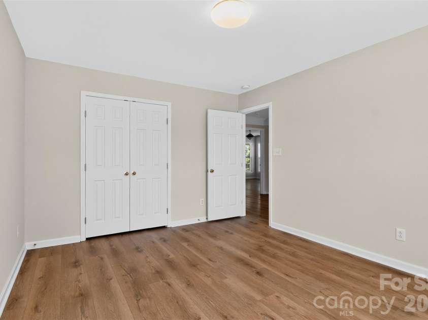 7709 Greylock Ridge Road, Matthews, NC 28105.  MLS# CAR4425798, YatesRealty ID 24593. Bedroom