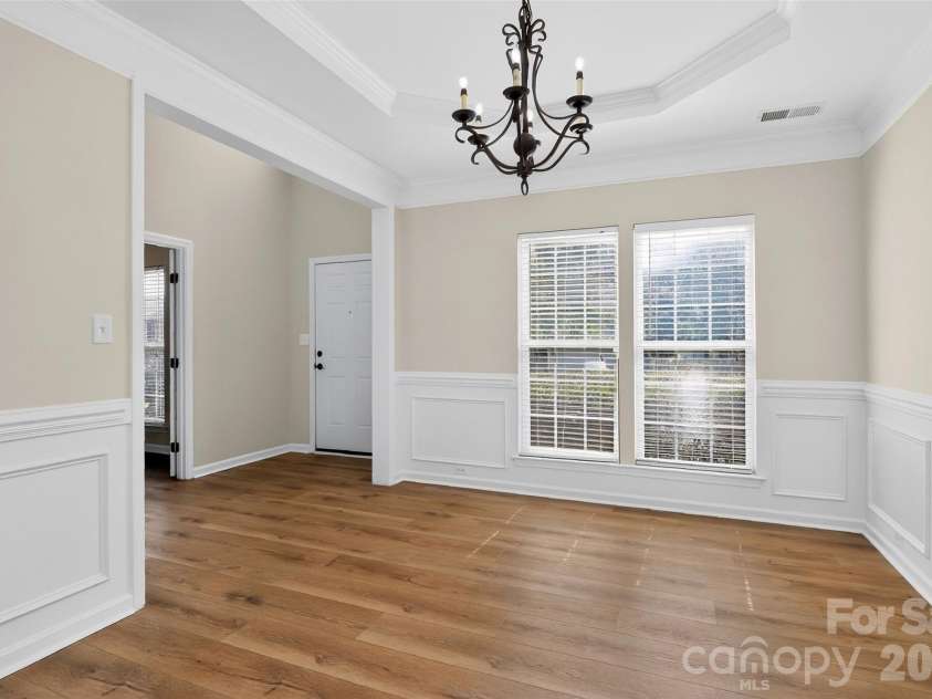 7709 Greylock Ridge Road, Matthews, NC 28105.  MLS# CAR4425798, YatesRealty ID 24593. Formal Dining Room