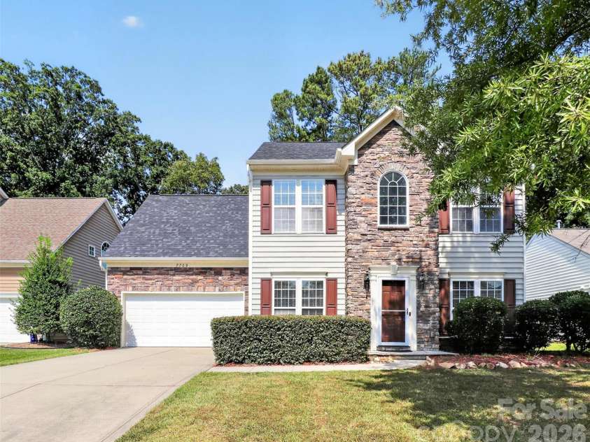 7709 Greylock Ridge Road, Matthews, NC 28105.  MLS# CAR4425798, YatesRealty ID 24593. Front