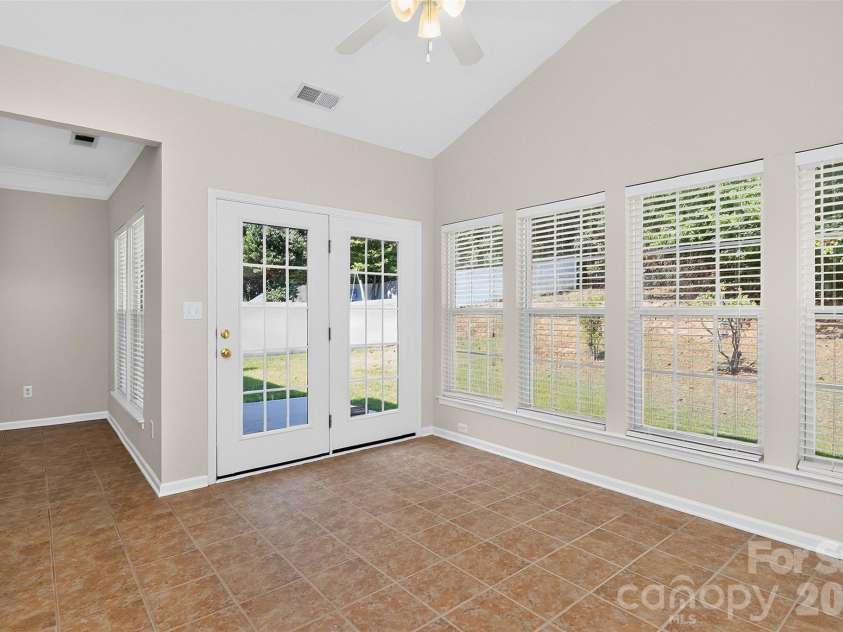 7709 Greylock Ridge Road, Matthews, NC 28105.  MLS# CAR4425798, YatesRealty ID 24593. Sunroom