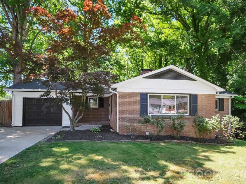 1815 Taylor Drive, Gastonia, NC 28052.  MLS# CAR4382507, YatesRealty ID 24594. 