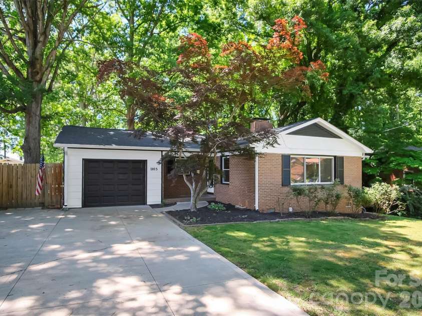 1815 Taylor Drive, Gastonia, NC 28052.  MLS# CAR4382507, YatesRealty ID 24594. 