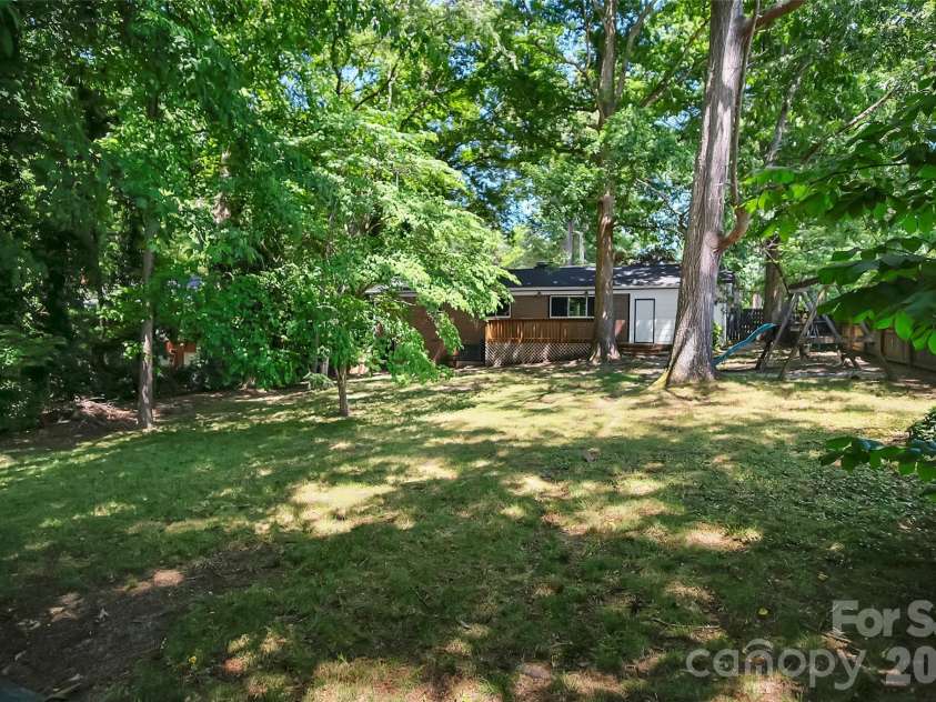 1815 Taylor Drive, Gastonia, NC 28052.  MLS# CAR4382507, YatesRealty ID 24594. 