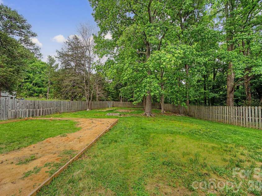 630 Ginger Cake Road, Lancaster, SC 29820.  MLS# CAR4378541, YatesRealty ID 24595. Back yard