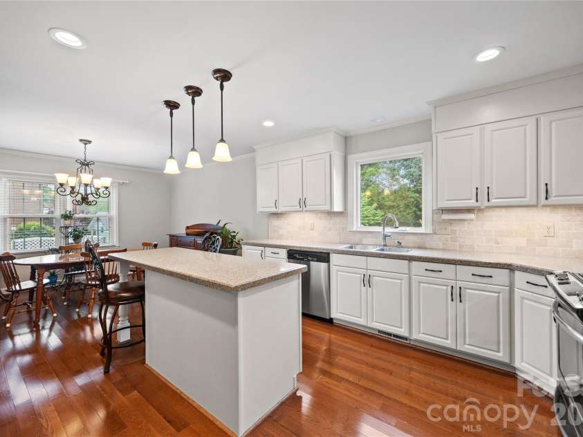 2417 Rosemond Circle, Gastonia, NC 28056.  MLS# CAR4382903, YatesRealty ID 24596. 