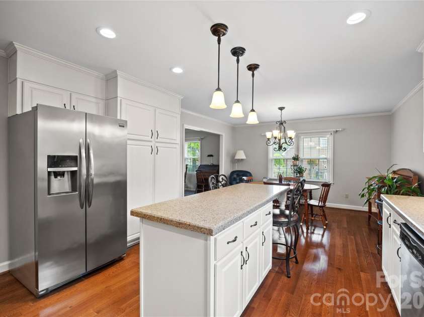 2417 Rosemond Circle, Gastonia, NC 28056.  MLS# CAR4382903, YatesRealty ID 24596. 