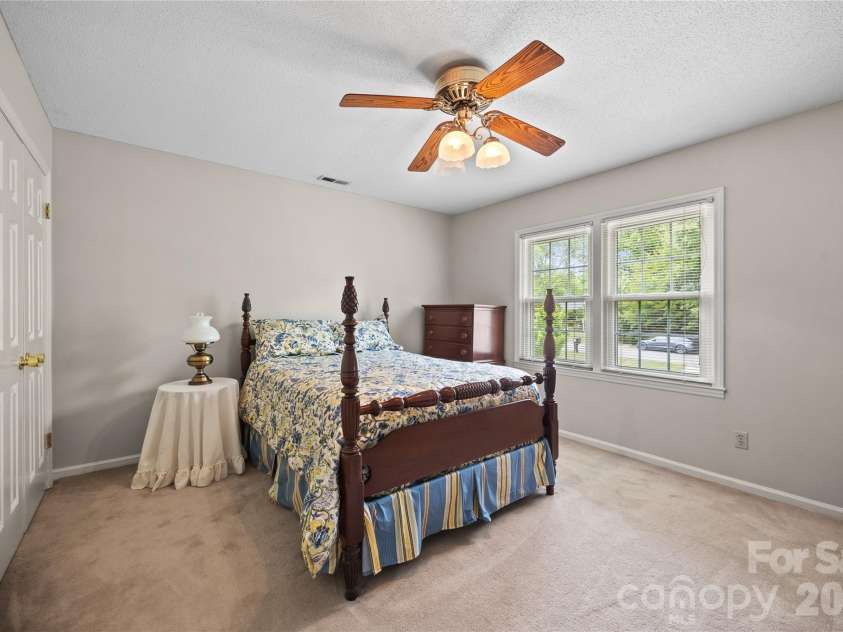 2417 Rosemond Circle, Gastonia, NC 28056.  MLS# CAR4382903, YatesRealty ID 24596. 