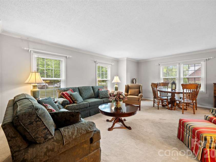 2417 Rosemond Circle, Gastonia, NC 28056.  MLS# CAR4382903, YatesRealty ID 24596. 