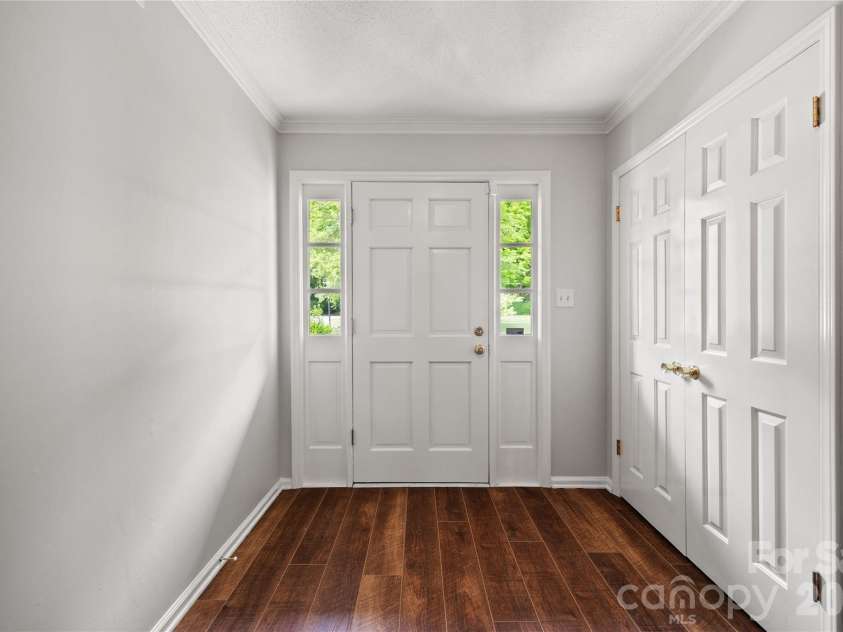 2417 Rosemond Circle, Gastonia, NC 28056.  MLS# CAR4382903, YatesRealty ID 24596. 