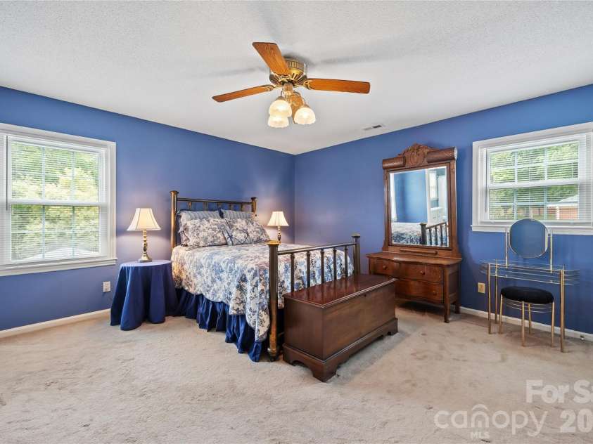 2417 Rosemond Circle, Gastonia, NC 28056.  MLS# CAR4382903, YatesRealty ID 24596. 