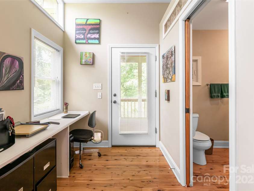 75 Cisco Road, Asheville, NC 28805.  MLS# CAR4269545, YatesRealty ID 24596. Built-in Desk 