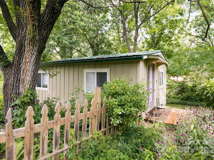75 Cisco Road, Asheville, NC 28805.  MLS# CAR4269545, YatesRealty ID 24596. Sucessful and Permitted STR 