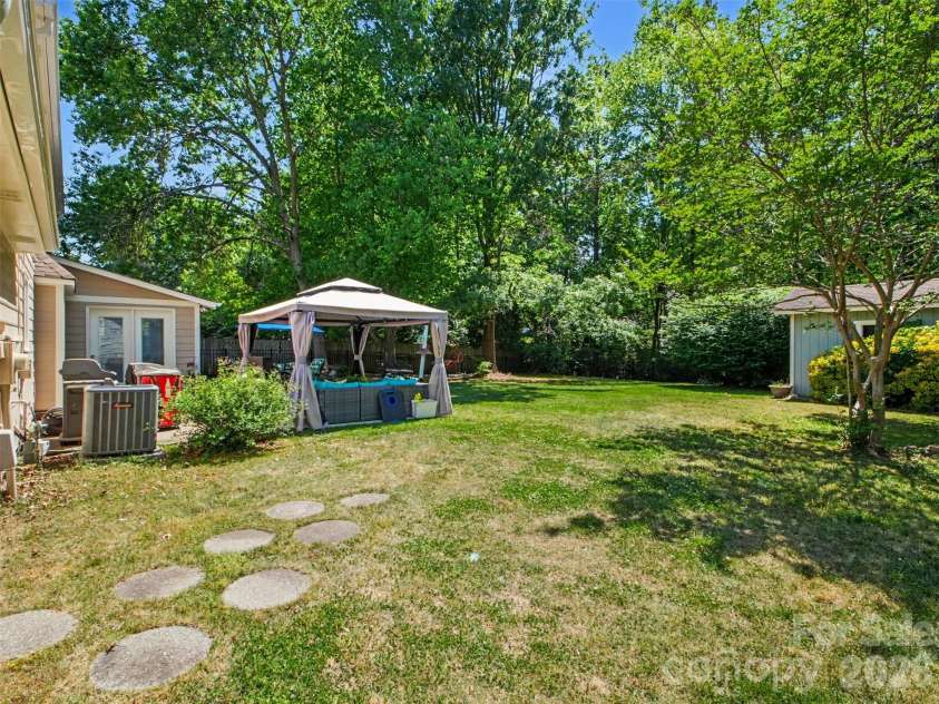 13333 Kintyre Court, Matthews, NC 28105.  MLS# CAR4372292, YatesRealty ID 24597. 