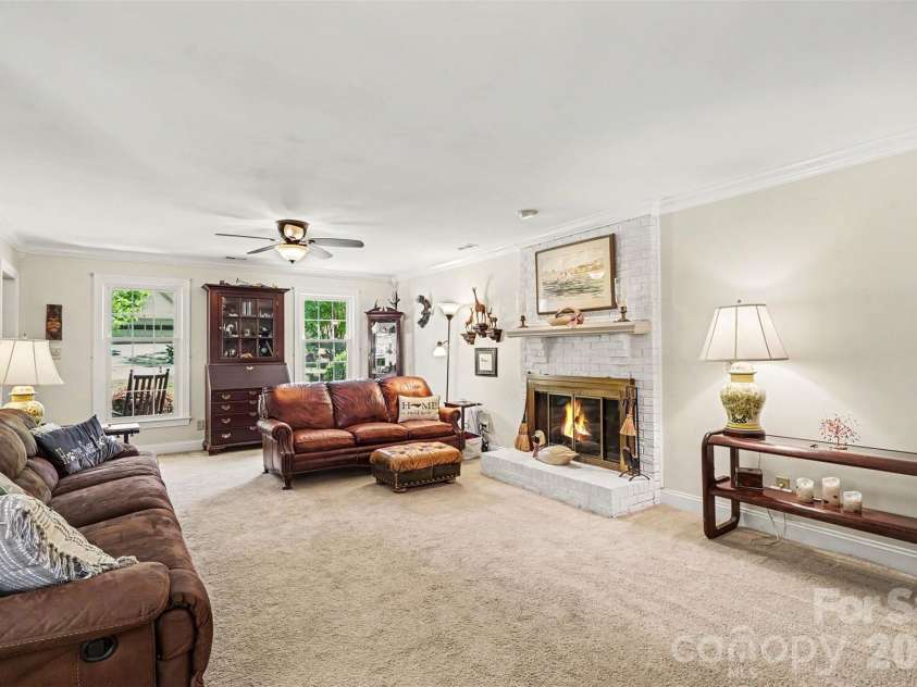 13333 Kintyre Court, Matthews, NC 28105.  MLS# CAR4372292, YatesRealty ID 24597. 