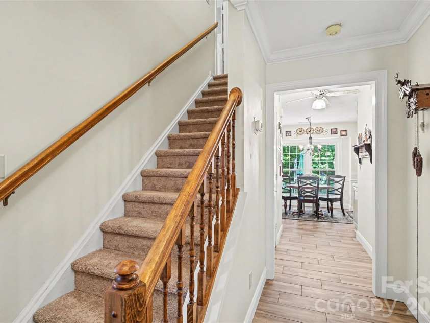 13333 Kintyre Court, Matthews, NC 28105.  MLS# CAR4372292, YatesRealty ID 24597. Tile throughout hall, kitchen & dining room