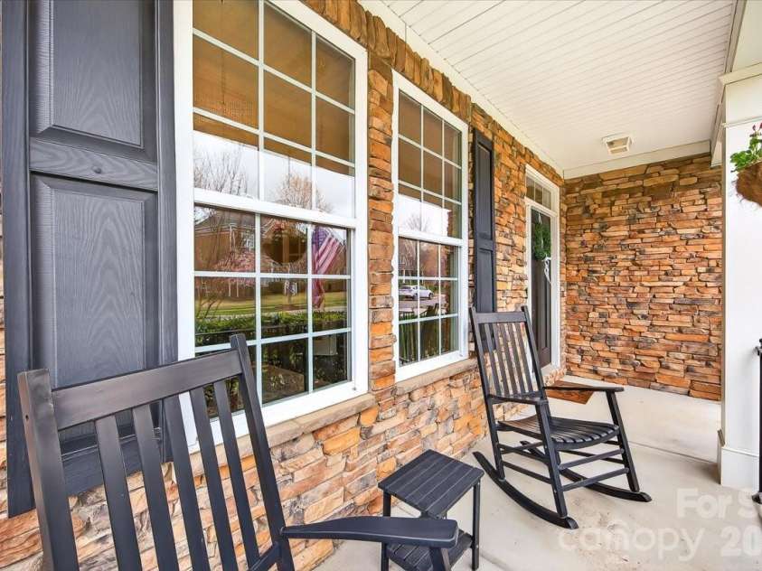 6526 Alba Rose Lane, Huntersville, NC 28078.  MLS# CAR4379236, YatesRealty ID 24598. 