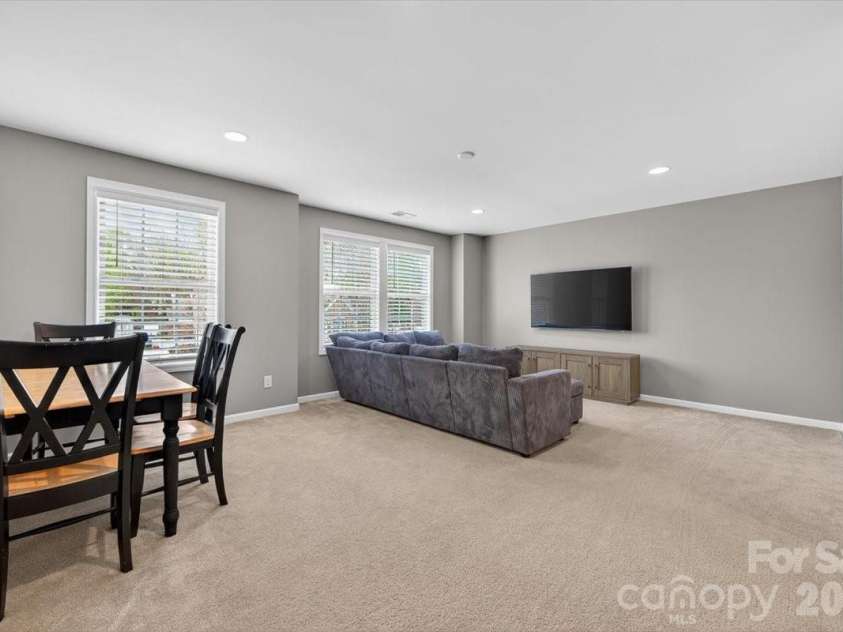 6526 Alba Rose Lane, Huntersville, NC 28078.  MLS# CAR4379236, YatesRealty ID 24598. 
