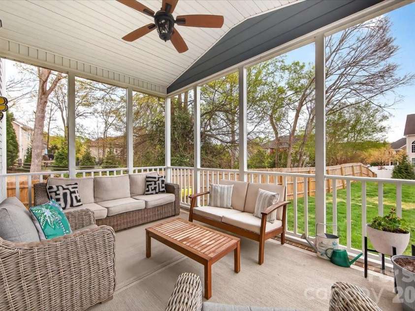 6526 Alba Rose Lane, Huntersville, NC 28078.  MLS# CAR4379236, YatesRealty ID 24598. 