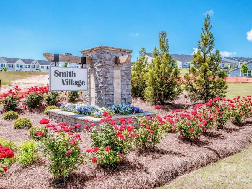 105 Chase View Lane, Troutman, NC 28166.  MLS# CAR4256483, YatesRealty ID 24599. Smith Village Entrance