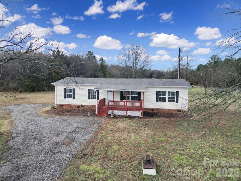 4315 Givens Road, Rock Hill, SC 29730.  MLS# CAR4350303, YatesRealty ID 2460. 