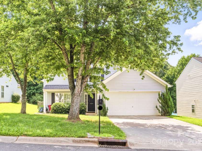 1515 Kingdom Way, Fort Mill, SC 29707.  MLS# CAR4269344, YatesRealty ID 24600. 