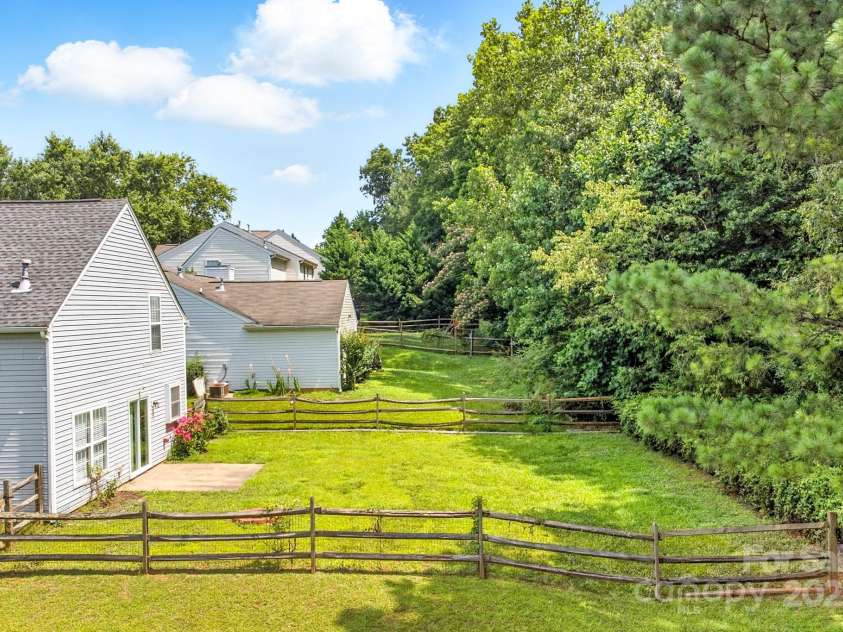 1515 Kingdom Way, Fort Mill, SC 29707.  MLS# CAR4269344, YatesRealty ID 24600. 