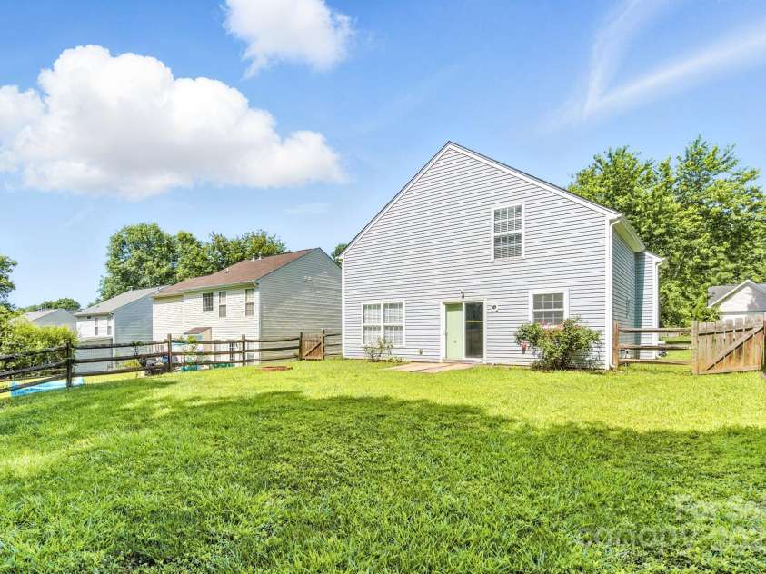 1515 Kingdom Way, Fort Mill, SC 29707.  MLS# CAR4269344, YatesRealty ID 24600. 