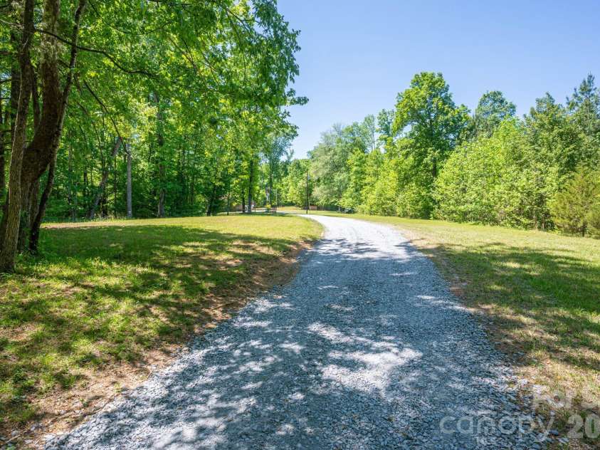 2073 Mauney Road, Bessemer City, NC 28016.  MLS# CAR4367640, YatesRealty ID 24600. 