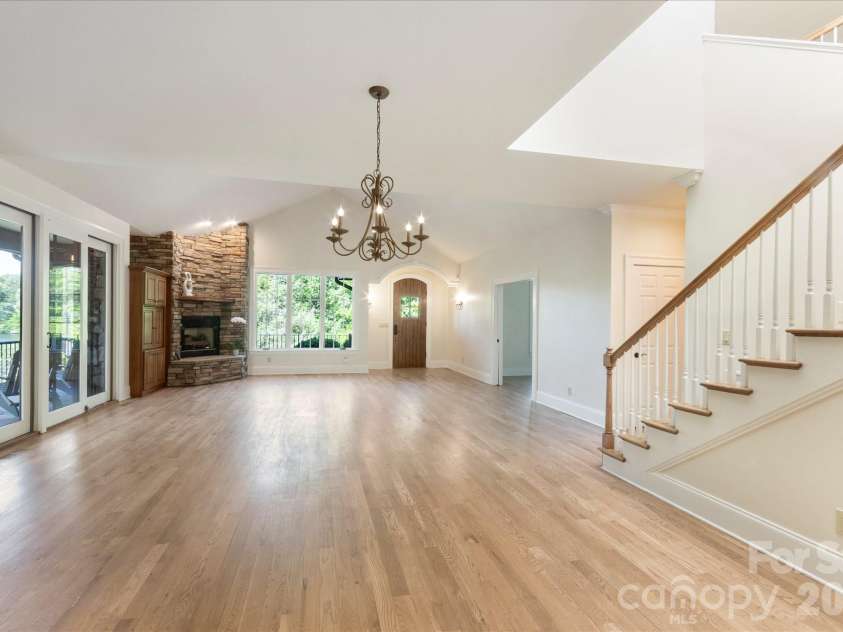 16 Hollyberry Lane, Brevard, NC 28712.  MLS# CAR4369500, YatesRealty ID 24601. 