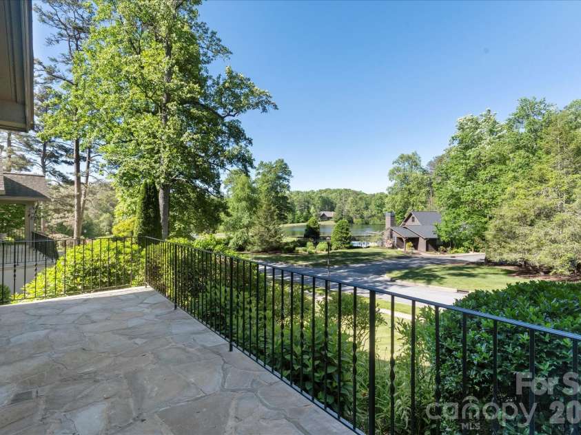 16 Hollyberry Lane, Brevard, NC 28712.  MLS# CAR4369500, YatesRealty ID 24601. 