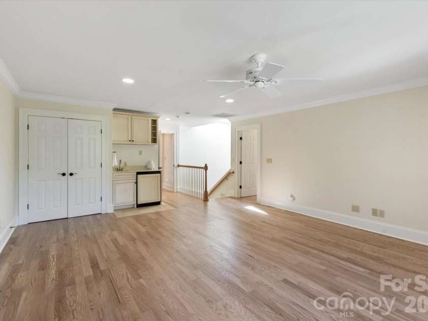 16 Hollyberry Lane, Brevard, NC 28712.  MLS# CAR4369500, YatesRealty ID 24601. 