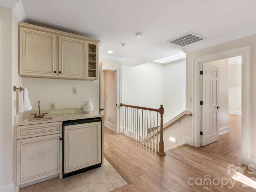 16 Hollyberry Lane, Brevard, NC 28712.  MLS# CAR4369500, YatesRealty ID 24601. 