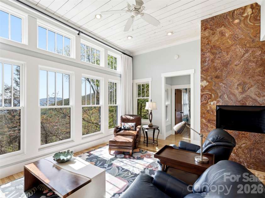 110 Soaring Mountain Drive, Waynesville, NC 28786.  MLS# CAR4378537, YatesRealty ID 24602. 