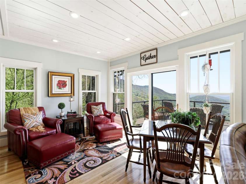 110 Soaring Mountain Drive, Waynesville, NC 28786.  MLS# CAR4378537, YatesRealty ID 24602. 