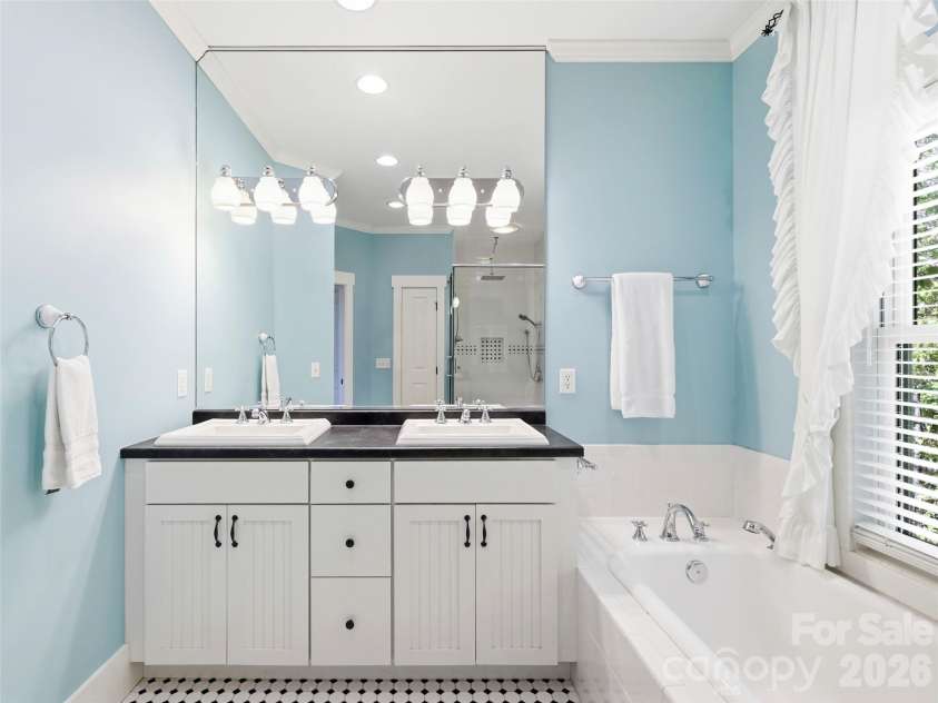110 Soaring Mountain Drive, Waynesville, NC 28786.  MLS# CAR4378537, YatesRealty ID 24602. 