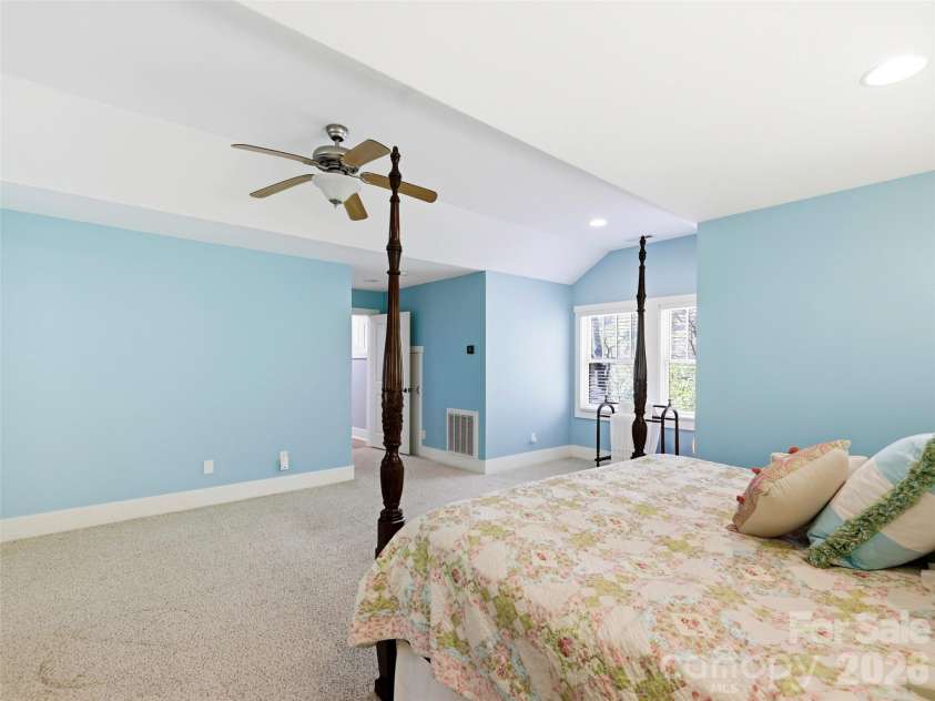 110 Soaring Mountain Drive, Waynesville, NC 28786.  MLS# CAR4378537, YatesRealty ID 24602. 