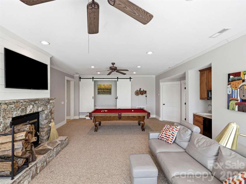 110 Soaring Mountain Drive, Waynesville, NC 28786.  MLS# CAR4378537, YatesRealty ID 24602. 