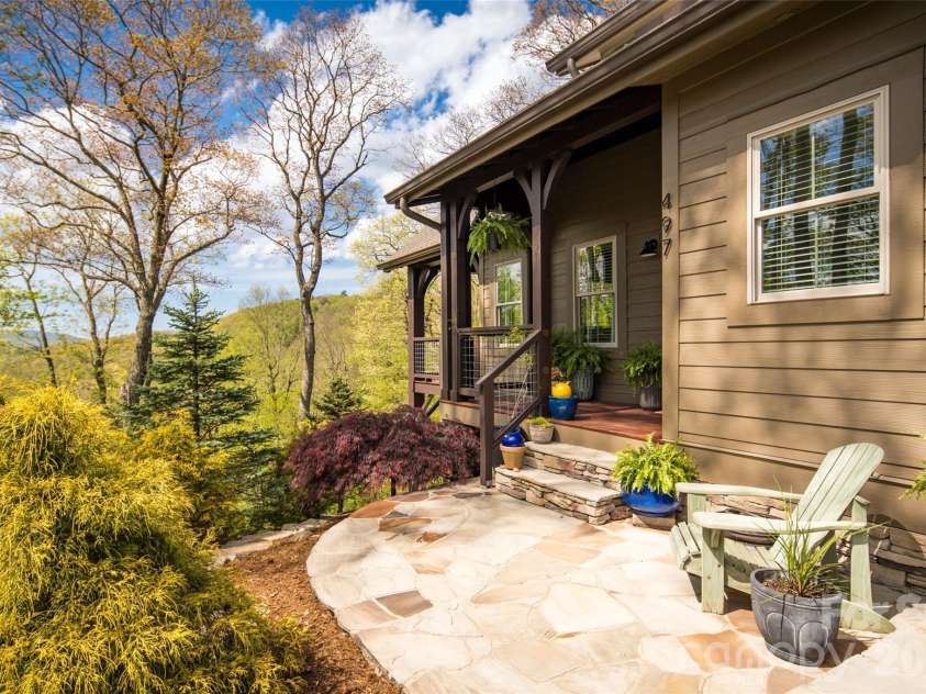 497 Black Locust Circle, Blowing Rock, NC 28605.  MLS# CAR4379126, YatesRealty ID 24603. 