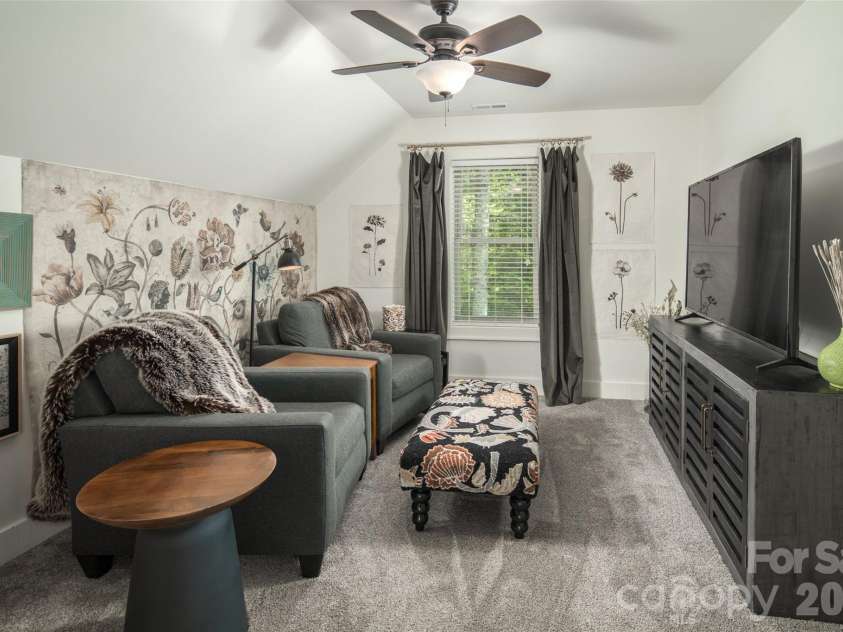 497 Black Locust Circle, Blowing Rock, NC 28605.  MLS# CAR4379126, YatesRealty ID 24603. 