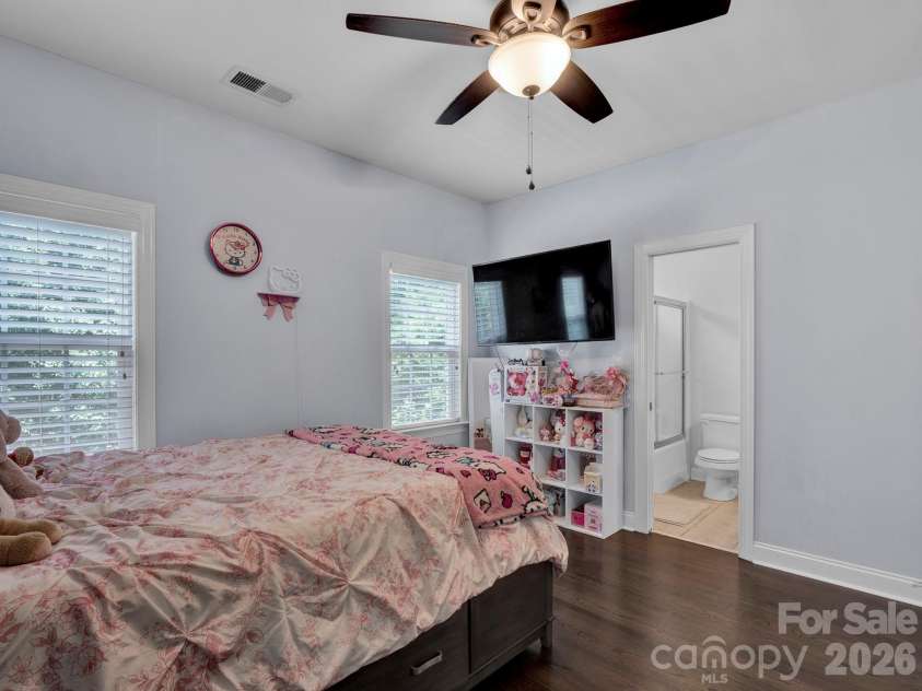2652 Bedford Place, Concord, NC 28027.  MLS# CAR4368949, YatesRealty ID 24604. 