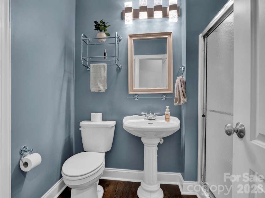 2652 Bedford Place, Concord, NC 28027.  MLS# CAR4368949, YatesRealty ID 24604. Bath main floor