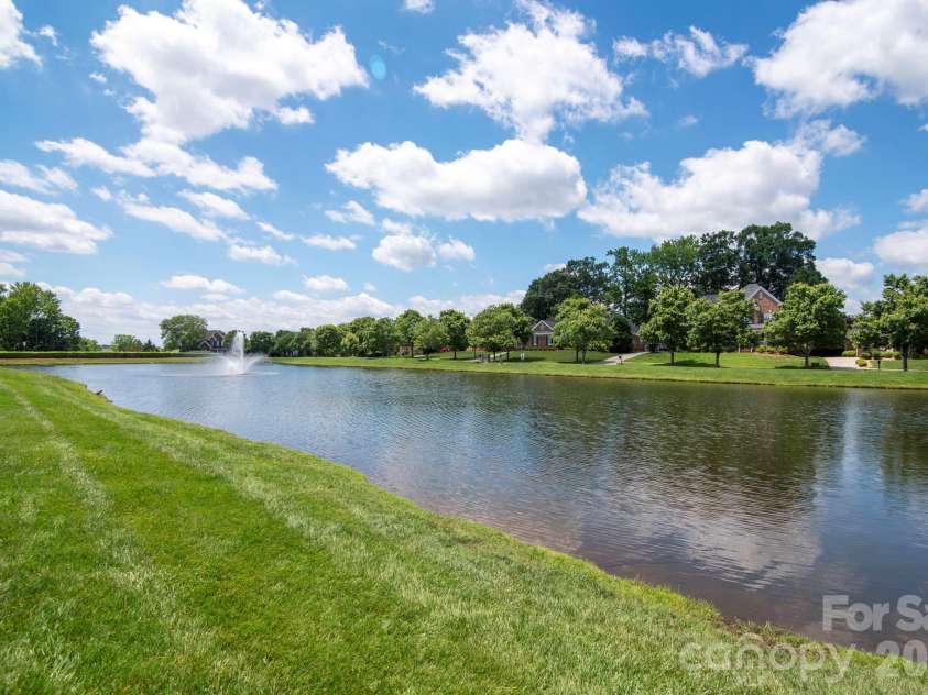 2652 Bedford Place, Concord, NC 28027.  MLS# CAR4368949, YatesRealty ID 24604. Laurel Park Pond
