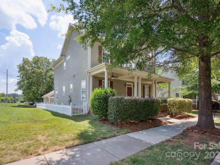 14632 Holly Springs Drive, Huntersville, NC 28078.  MLS# CAR4203317, YatesRealty ID 24605. 