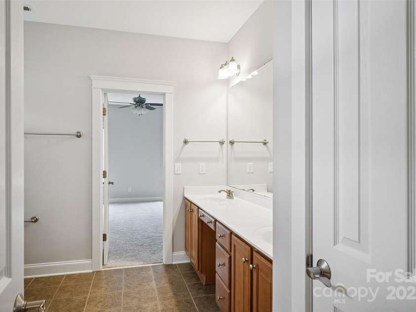 14632 Holly Springs Drive, Huntersville, NC 28078.  MLS# CAR4203317, YatesRealty ID 24605. 