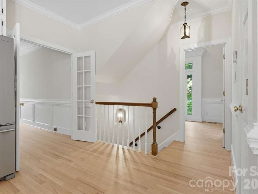 10205 Balmoral Circle, Charlotte, NC 28210.  MLS# CAR4382203, YatesRealty ID 24606. 